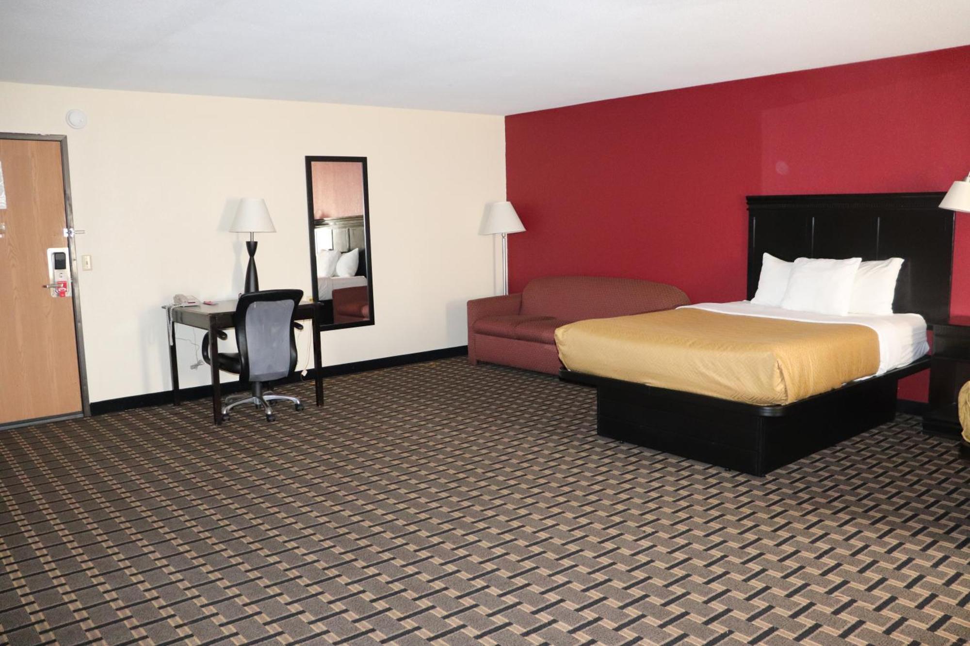Econo Lodge Inn & Suites Wisconsin Dells Exterior photo