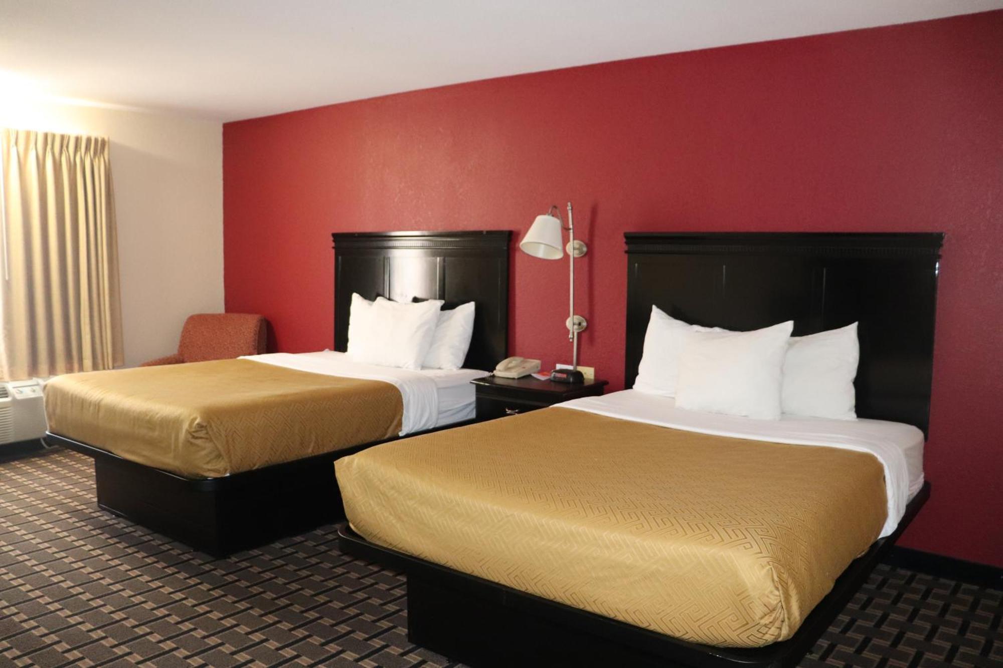 Econo Lodge Inn & Suites Wisconsin Dells Exterior photo